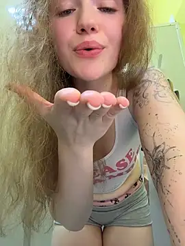 RussianWoman webcam