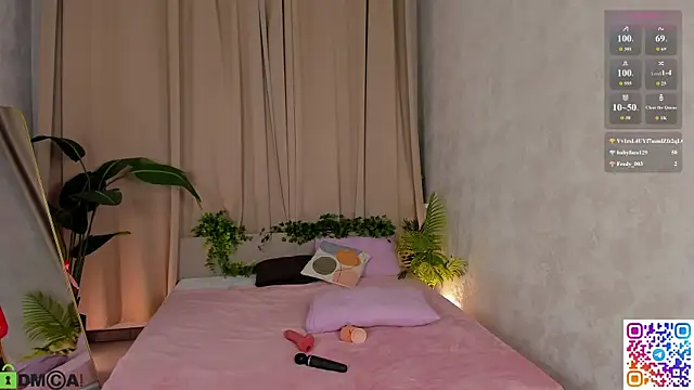 Monika_Martinezz webcam