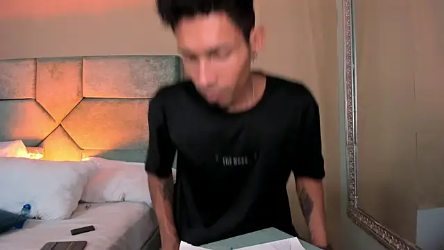 NoaahTylor webcam
