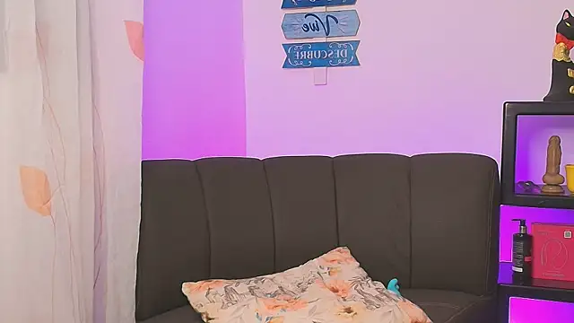 NaughtyxNicolle webcam