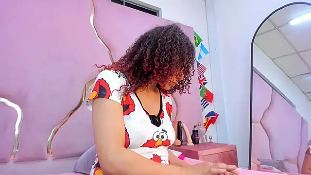 MiaCarterSS webcam