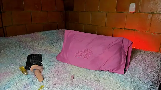 samy__miller_ webcam