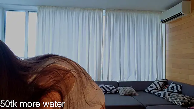 AliciaBrooks webcam