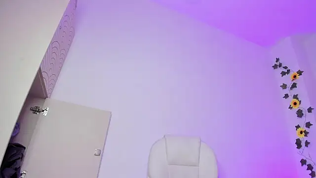 Alahia_Myers_22 webcam
