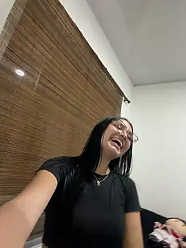 Isa-Gomezz webcam