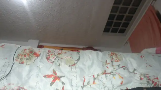 prettyangelsquirt webcam