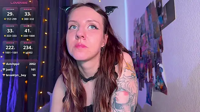ViolettMo0n webcam