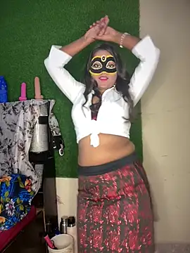 HOTTY-TINA