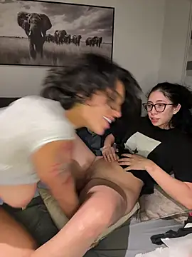 Alice_surprise webcam