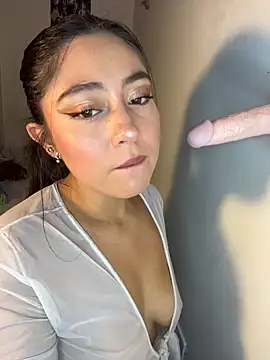 Antonella_Moreau webcam