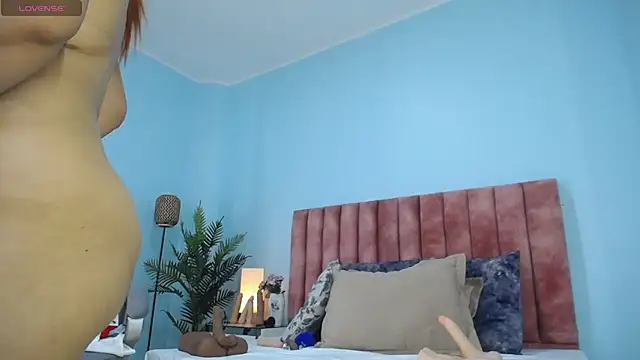 nana_levy webcam