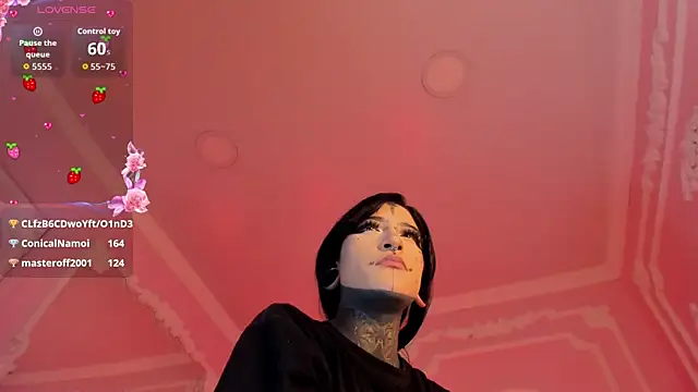 Kat_VonDe live cam on StripChat