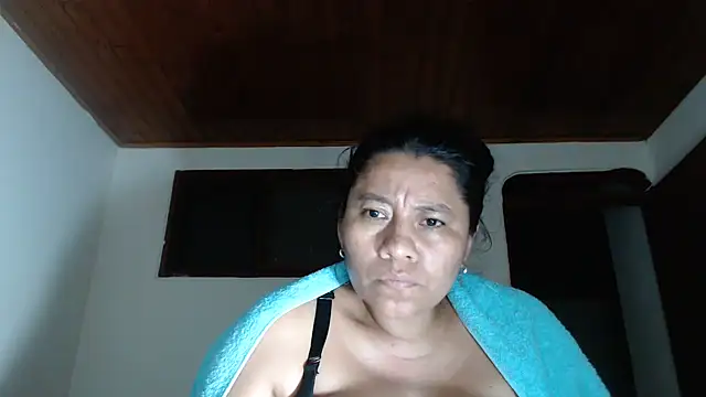 adrixxx38 webcam
