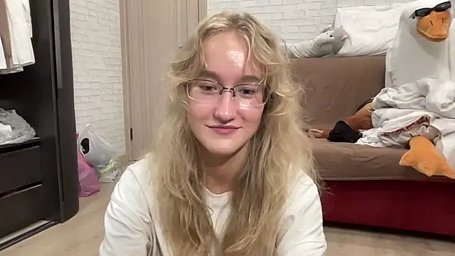 MissMillyx live cam on StripChat