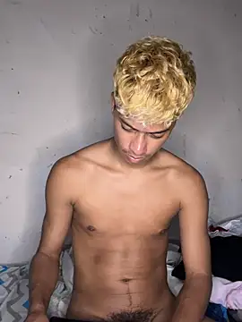 THE_KING_KEY1 webcam