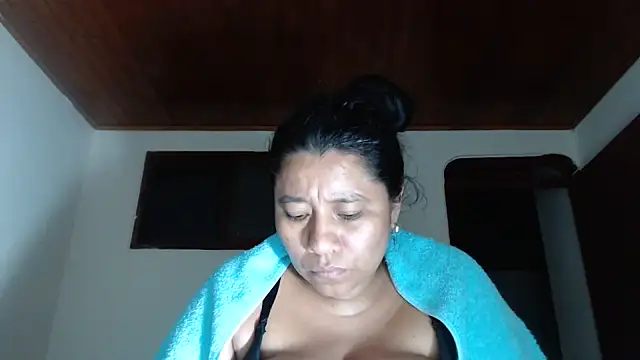adrixxx38 webcam