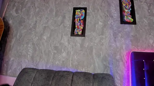 Mara_friendboy699 webcam