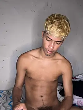 THE_KING_KEY1 webcam
