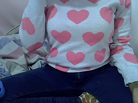 ebonypretty2 webcam