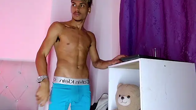 Angel_foxc13 webcam