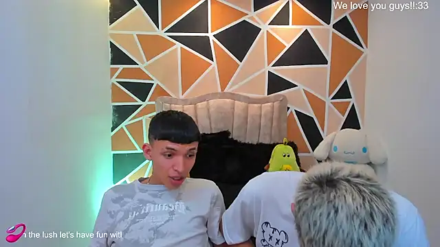 Juan_Nd_Steven live cam on StripChat