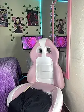 _KittyQueen12 webcam
