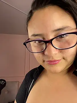 LuisAny live cam on StripChat