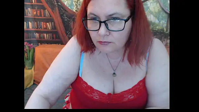 PlayfullMature webcam