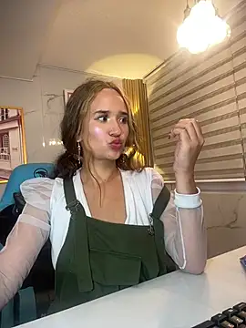 bella_vibess_s webcam