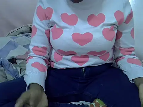 ebonypretty2 webcam