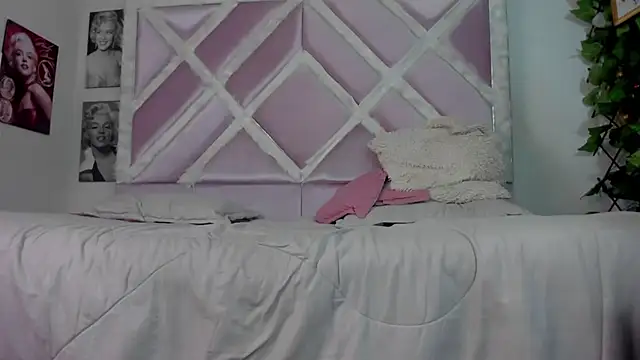zoe_669 webcam
