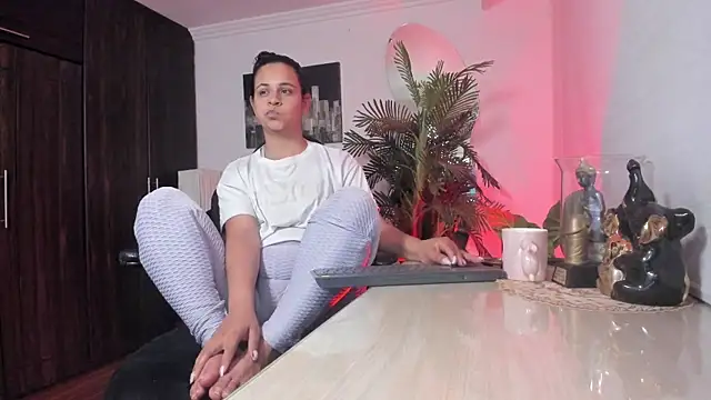 Amaia_Bushida webcam