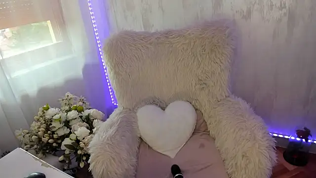 ElisaBaxter webcam