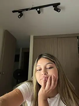 lunablossom_ webcam