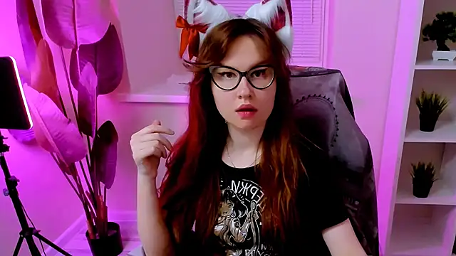 CarolGiggly webcam