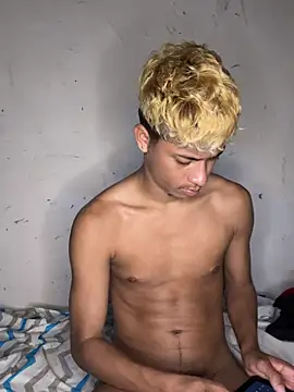 THE_KING_KEY1 webcam