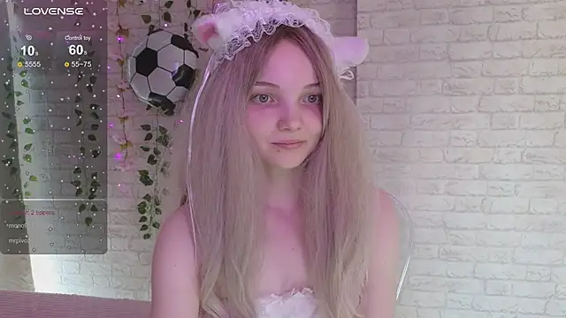 AnimeAlica18 webcam