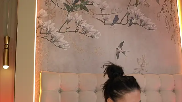AnneRey live cam on StripChat
