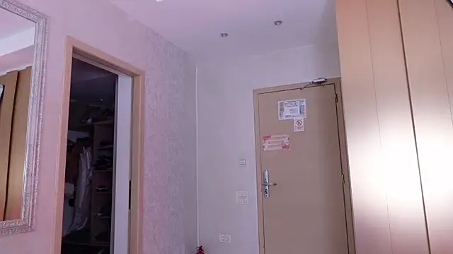 JullyBlair webcam
