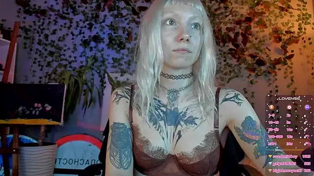 tattoo_art_baby webcam