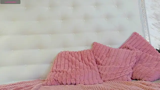 karissia live cam on StripChat