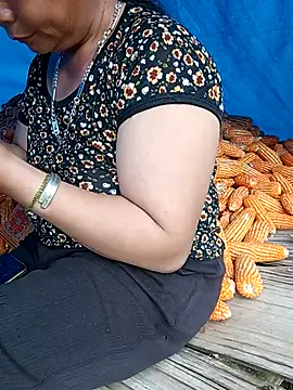 tuyet-nhi