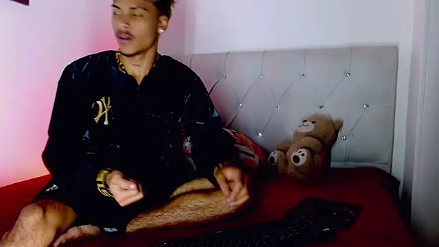 Angel_foxc13 webcam