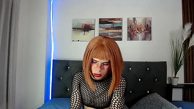 emma_cut3_ webcam