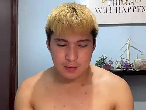 Kingdirtyfog live cam on StripChat