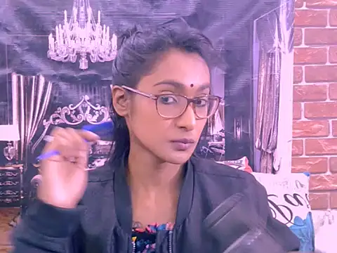 IndianRebel4u2Luv webcam