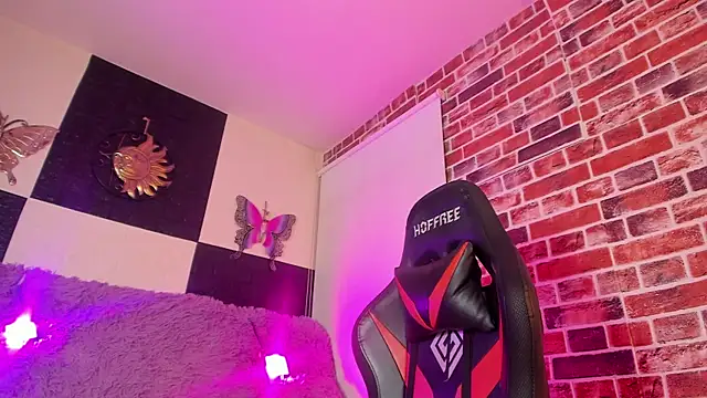 Engel_boss live cam on StripChat