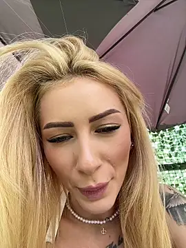 AngieShae webcam