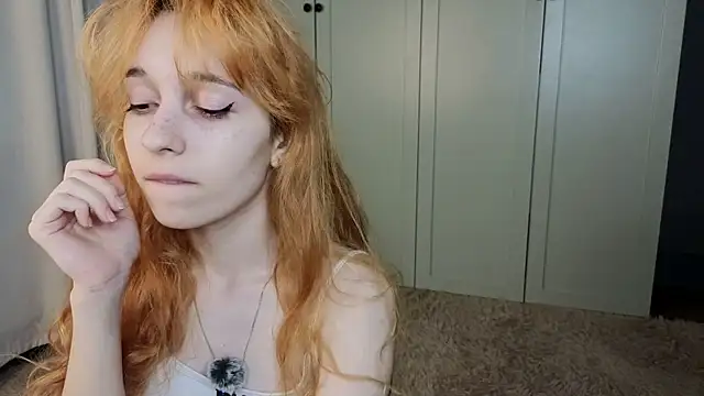 tgirlfoxy Live Webcam on Stripchat