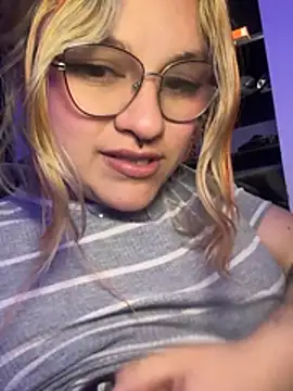 Sophia_Weest99 webcam